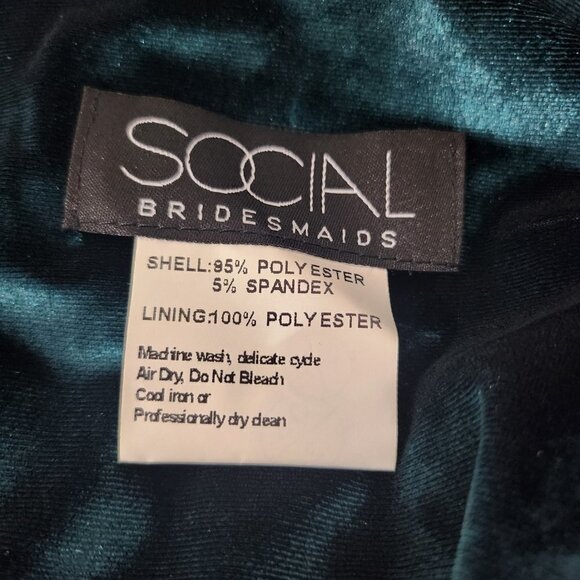 2/$50 Social Bridesmaids Lux Velvet Evergreen Slip Maxi Dress Size M | Elegant - Picture 5 of 8